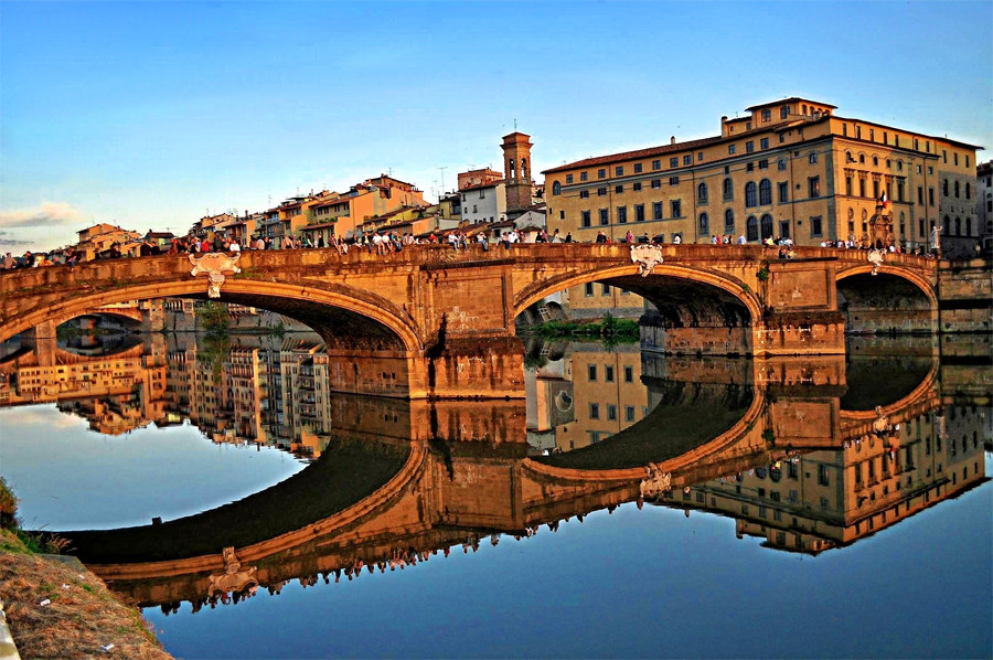 Ponte Santa Trinita over the River Arno