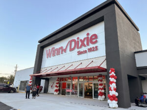 The front of a Winn-Dixie store